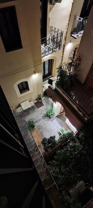 Casa Vacanze U Curtigghiu Cefalù Exterior foto