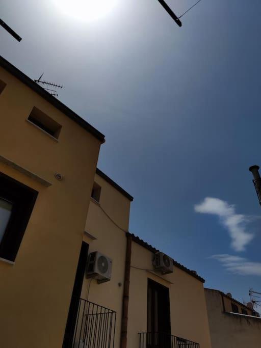 Casa Vacanze U Curtigghiu Cefalù Exterior foto