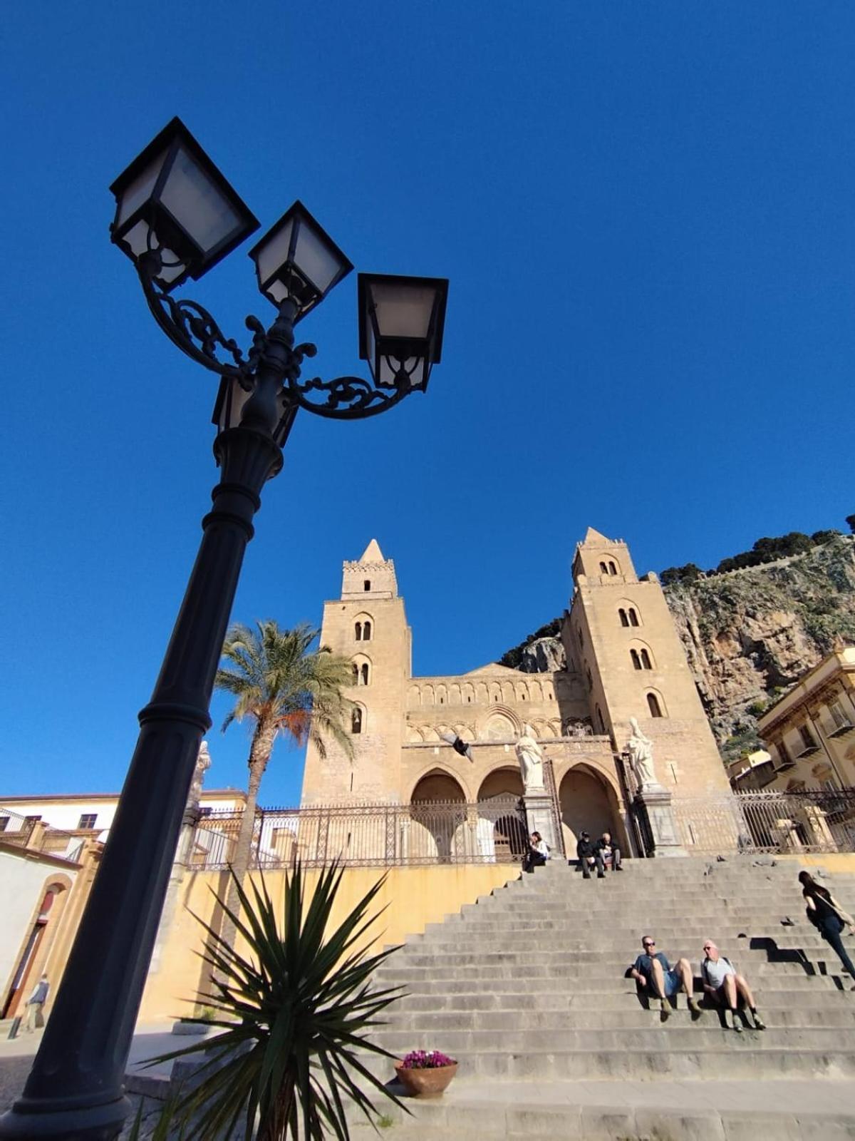 Casa Vacanze U Curtigghiu Cefalù Exterior foto